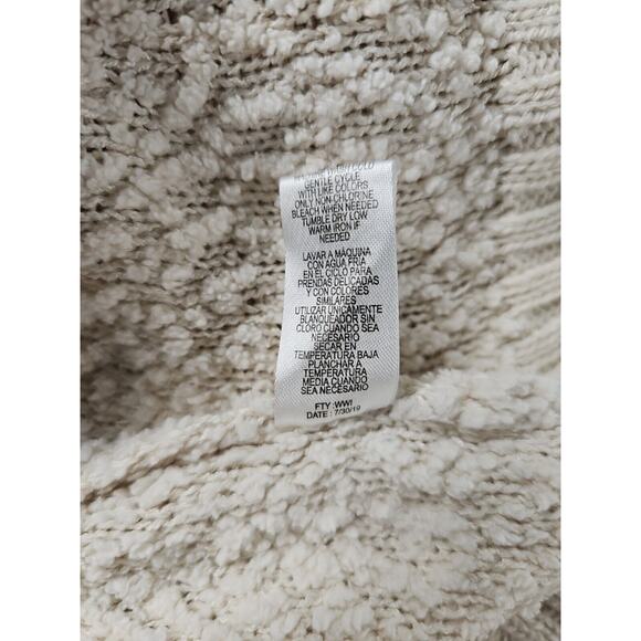 Full Circle Trends Cream Colored Button Shoulder Fuzzy Women's Sweater | 2XL - Picture 6 of 8